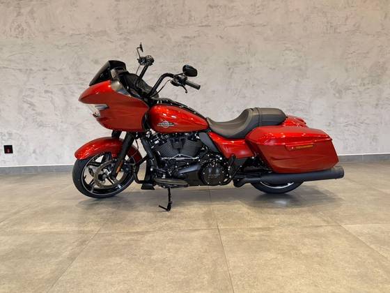 HARLEY-DAVIDSON ROAD GLIDE 
